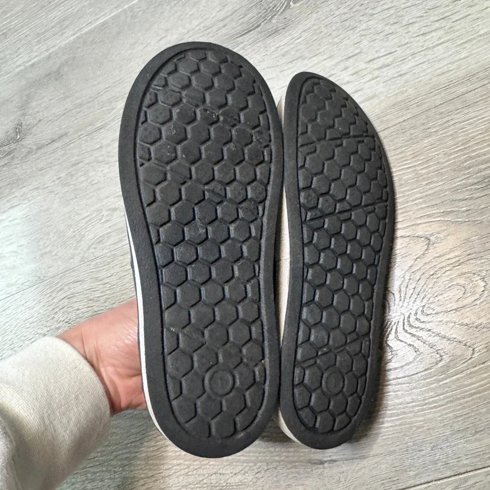 Cat & Jack Boys Parker Black Slip On Perforated‎ Water Shoes Size 1 Boys